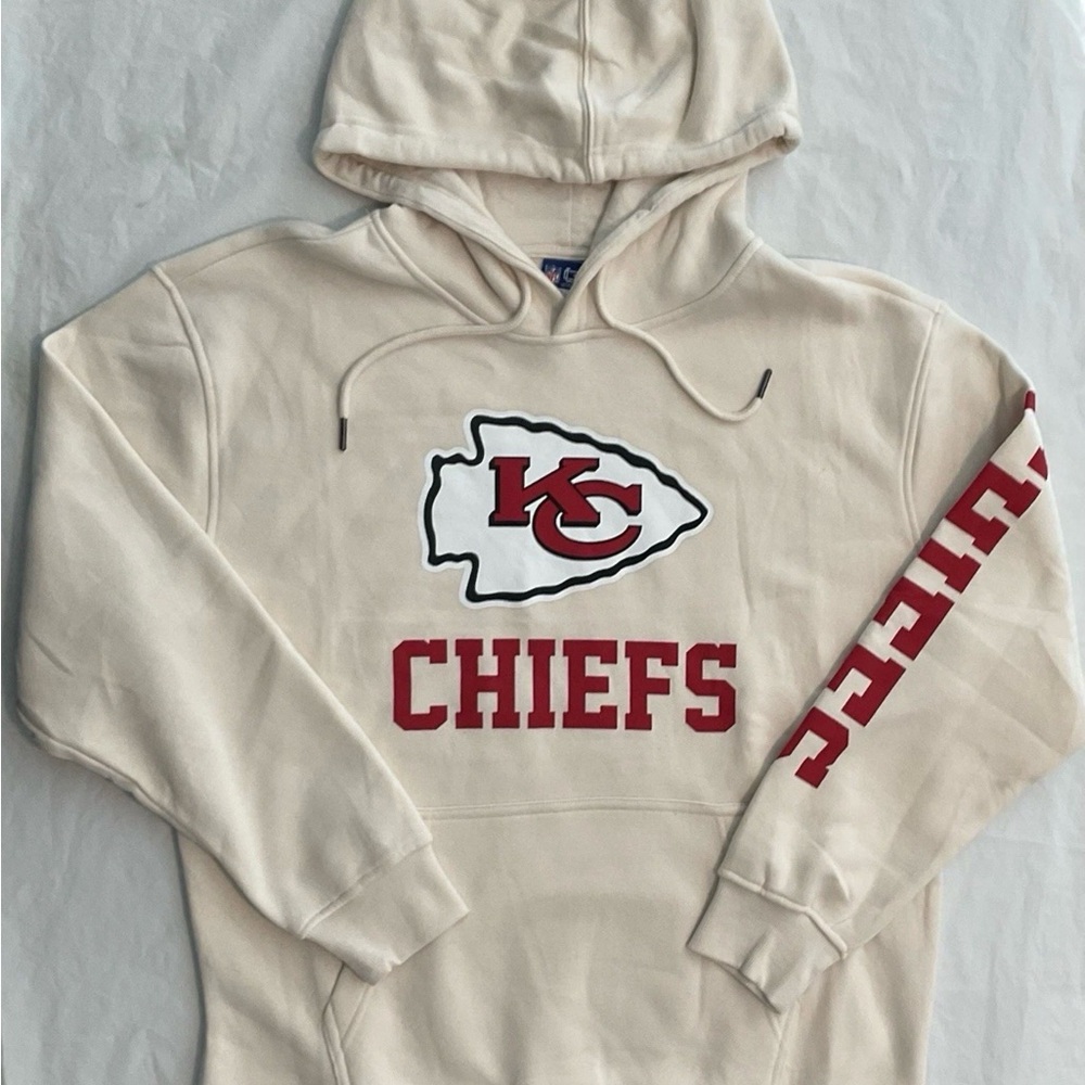 NFL Ultra Game Cream Chiefs Hoodie with Red Logo women’s